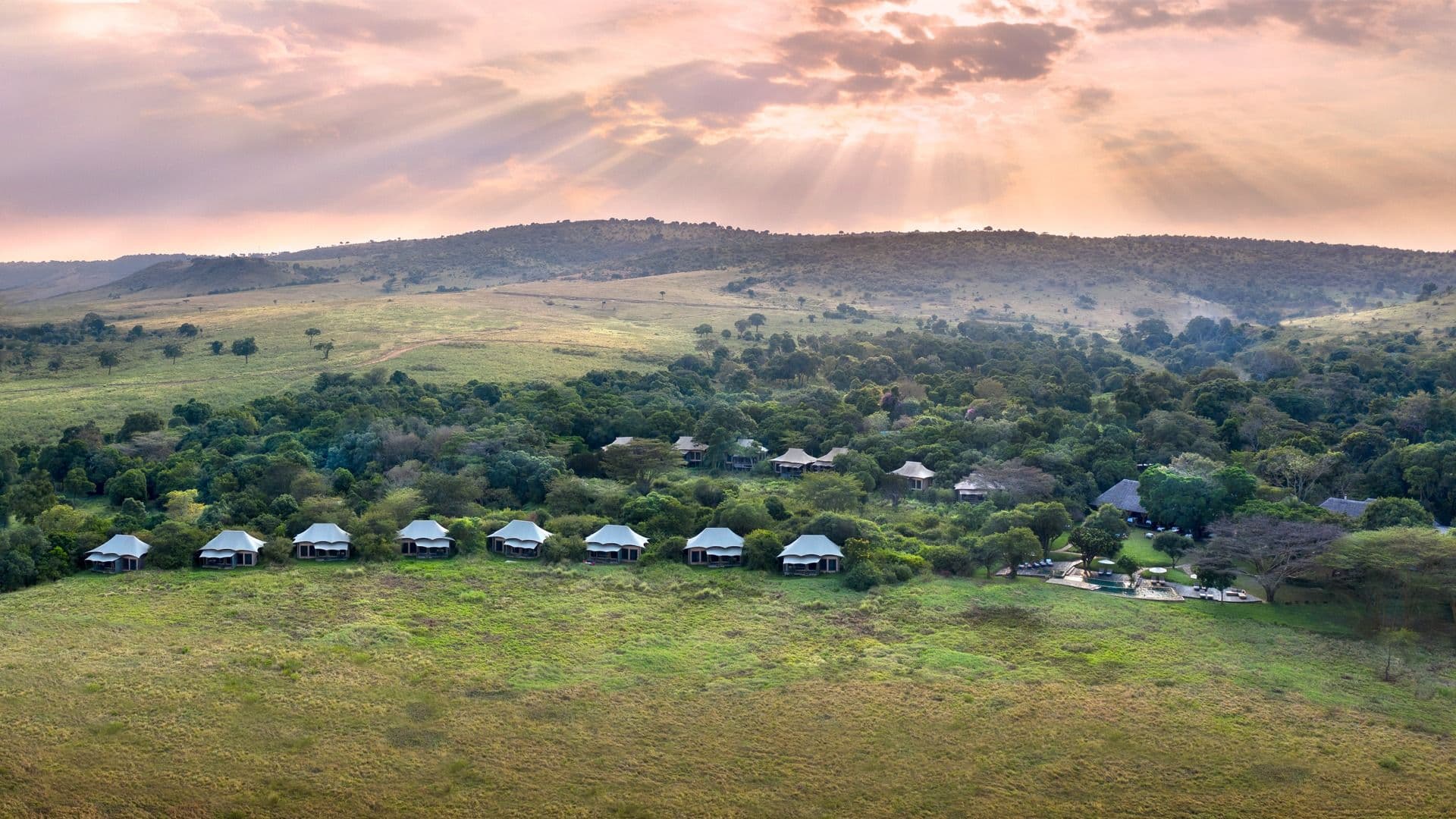 Stay 4, Pay 3 at Kichwa Tembo gallery image 1